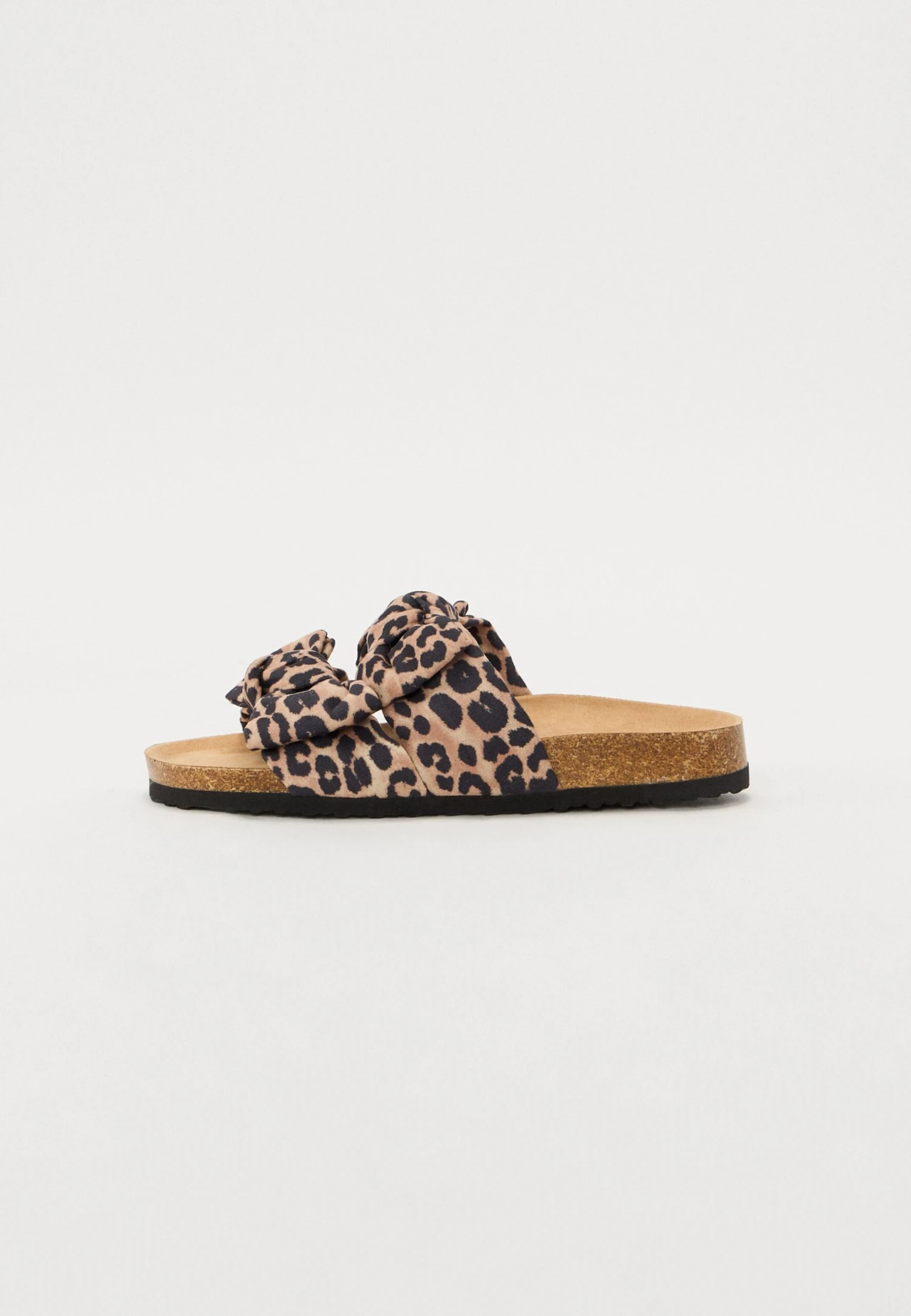 Slippers - Leopard 1 Slippers - Leopard