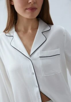 Anna Field Pyjama Set - Off-white 9 Anna Field Pyjama Set - Off-white -Fashion e958bd4e833444b2aa80889562cd453e