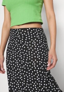 Pencil Skirt - Pencil Skirt -Fashion e9b85c49be864a82b480efbd962bb812