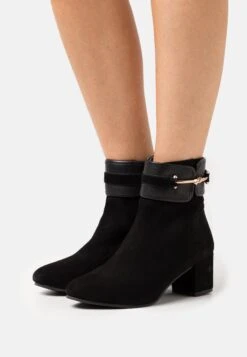 Anna Field Leather- Classic Ankle Boots - Black