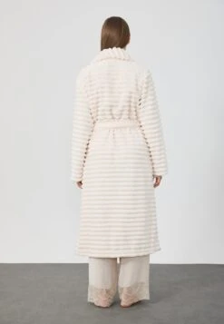 Anna Field Dressing Gown - Off White 8 Anna Field Dressing Gown - Off White -Fashion ed65da6a534d4baeb2d80e1334ab1eab