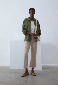 Anna Field Button-down Blouse - Olive 7 Anna Field Button-down Blouse - Olive -Fashion f4f55a8bae764db68bb5649a0f286ad4