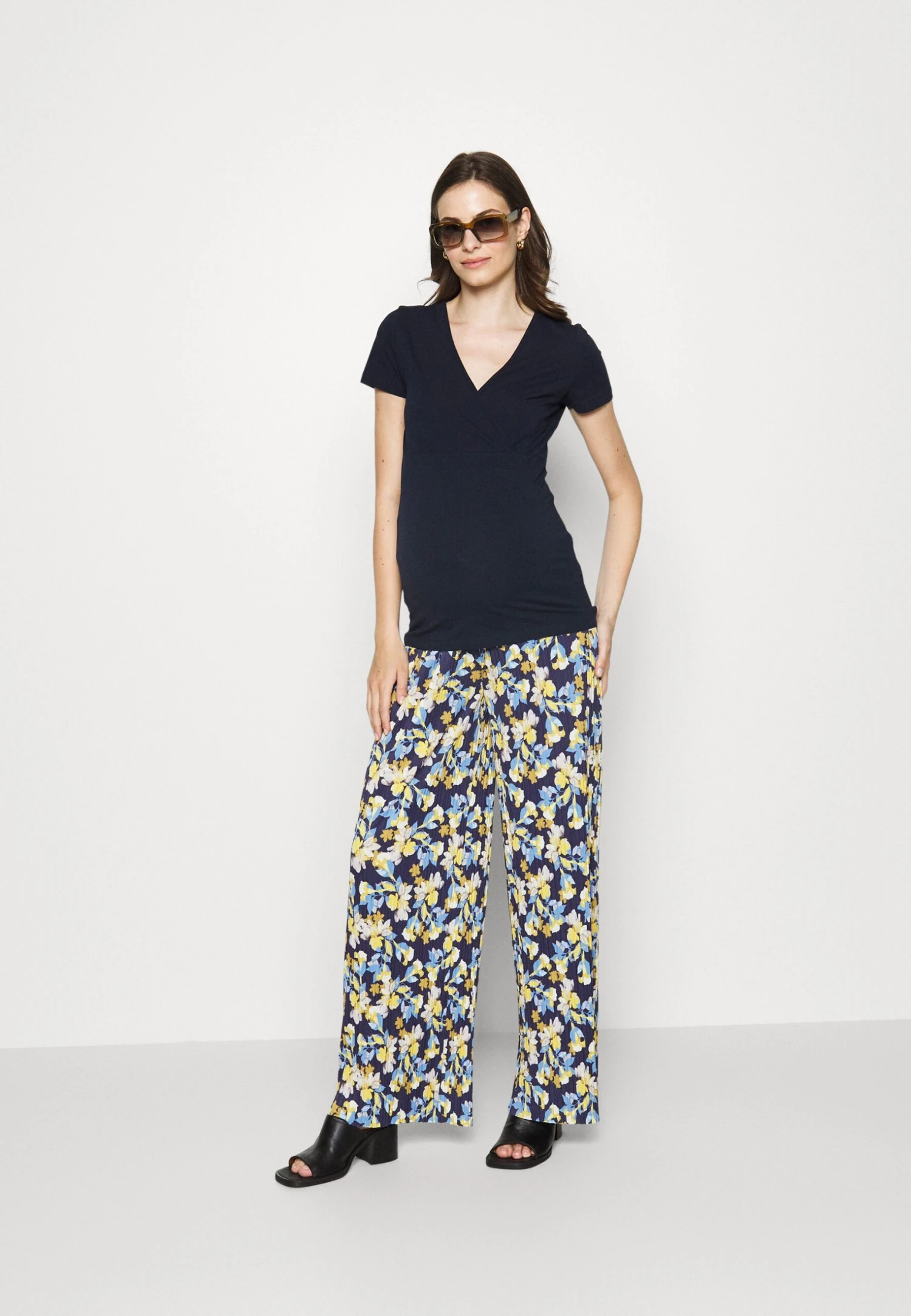 Trousers - Multicoloured 2 Trousers - Multicoloured - Image 2